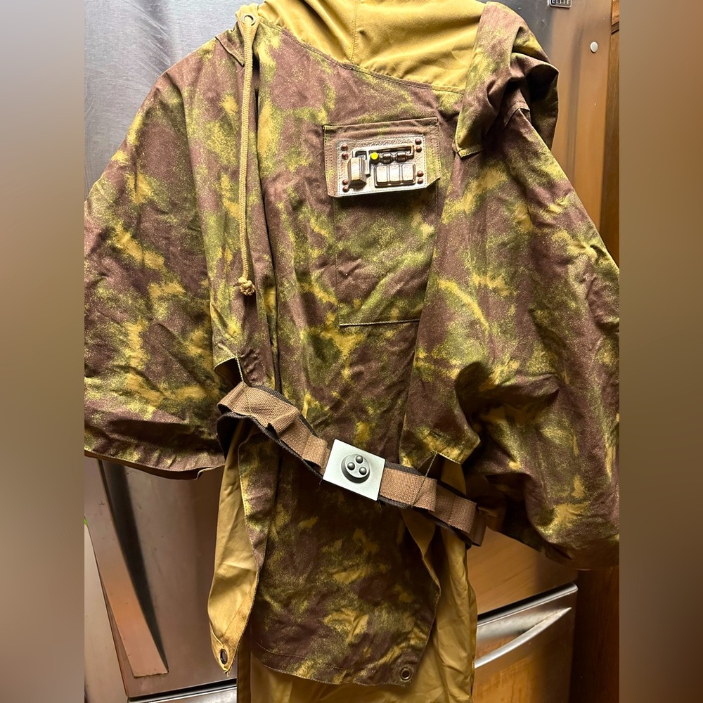 Princess Leia Star Wars Batuu Endor camouflage poncho NWT